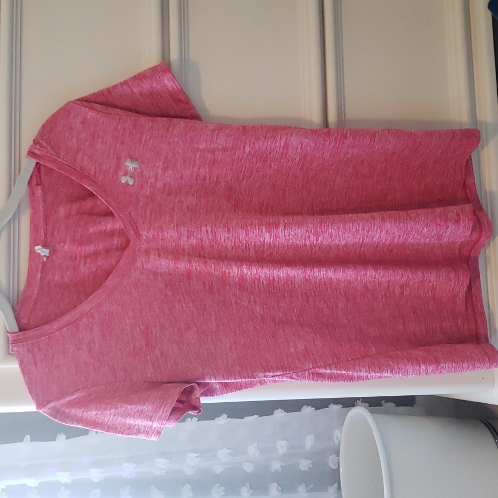 Under Armour short sleeve Small / p